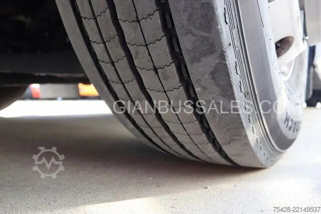Autocarro de turismo Volvo 9700 HD / 13m / Full option / Lift