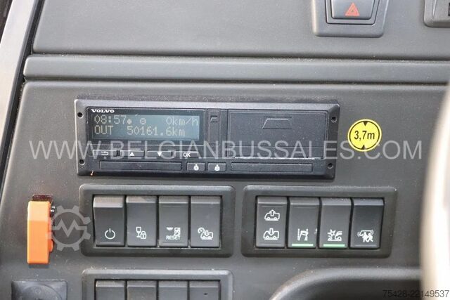Touringcar Volvo 9700 HD / 13m / Full option / Lift