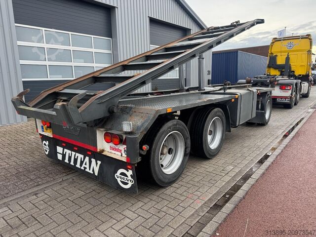 Transport af containere Burg BPA 10 18 Kipper