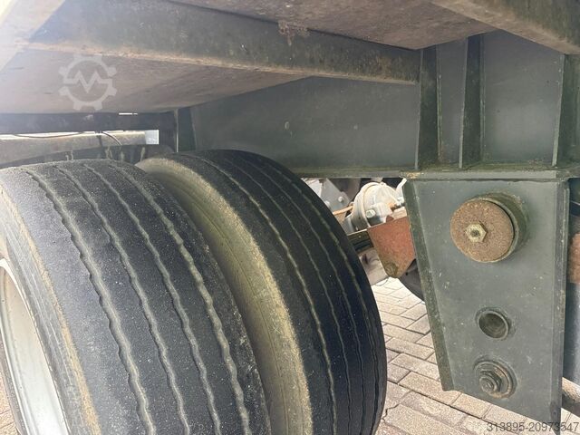 Transport af containere Burg BPA 10 18 Kipper