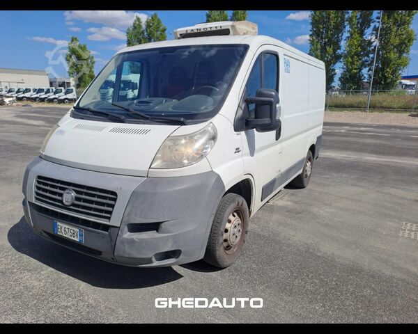 Microbuz FIAT Ducato 250 30 E5 2011 - Ducato 30 CH2 2.0 mjt 115cv vetrato - FRIGO