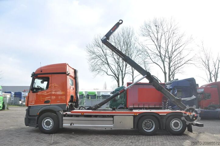 System med krogarm Mercedes-Benz Actros 2845 6X2 HIAB HAAKARM
