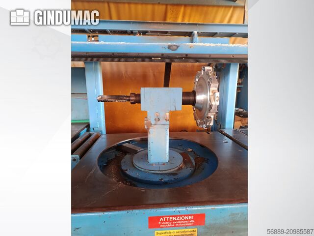 HUNDEGGER K2 med 4 akser HUNDEGGER K2 4 assi