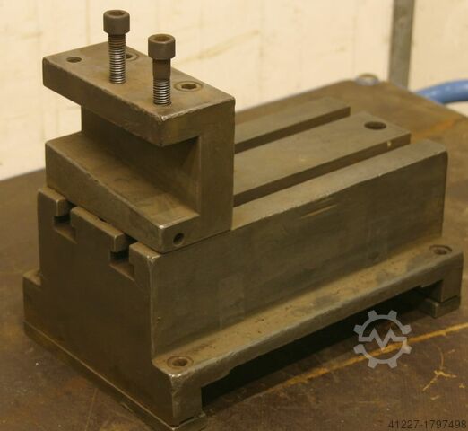 T yuvalı sıkıştırma plakası Stahl 300 x 140 mm