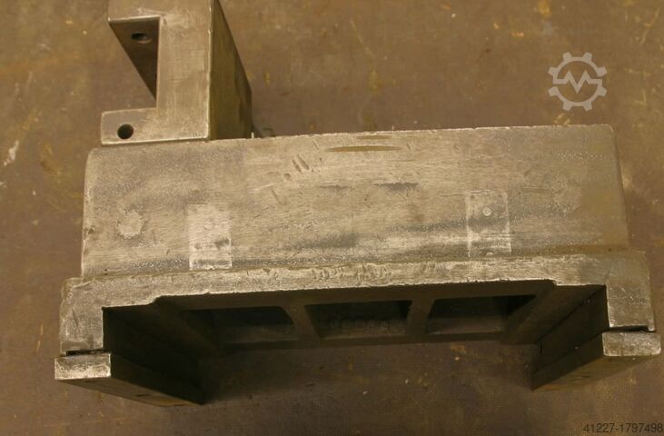 T yuvalı sıkıştırma plakası Stahl 300 x 140 mm