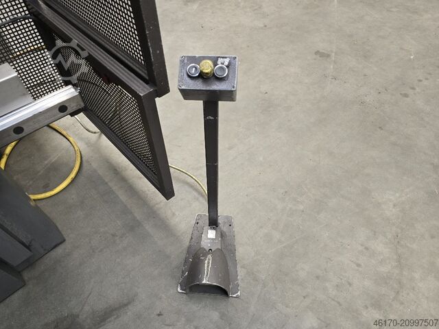 Prensa dobradeira Bystronic PR 200