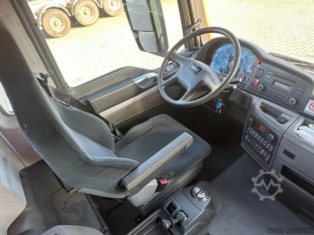 Farliga ämnen MAN TGS 24.320 6x2 / ORIGINAL 71.629km!!! / EURO 6 ...