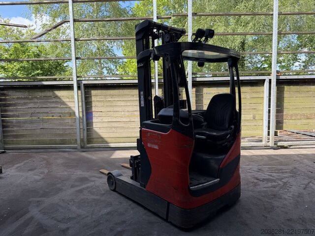 Tolóoszlopos targoncá Linde R16B-01