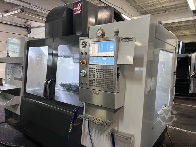 κατακόρυφο κέντρο κατεργασίας HAAS VF-4SS vertical machining center