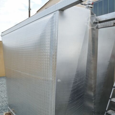 Réservoir rectangulaire de 6100 litres en acier inoxydable V2A Rieger 9658