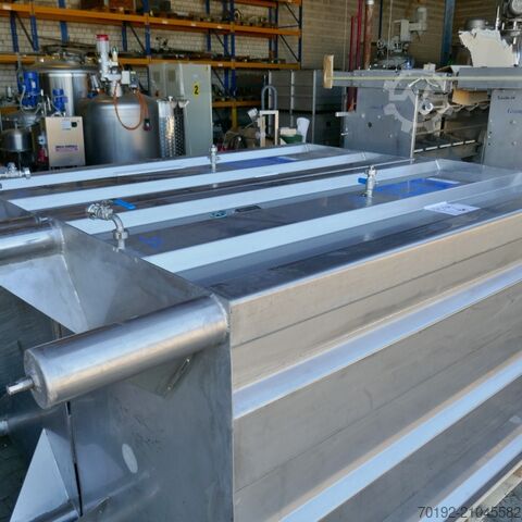 Réservoir rectangulaire de 2000 litres en inox V2A  9592