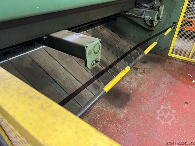 PEARSON guillotine PEARSON GUILLOTINE