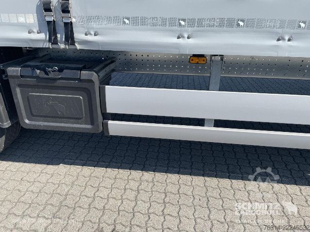 Otvorena poluprikolica sa ceradom Schmitz Cargobull Curtainsider Standard Ladebordwand Getränke