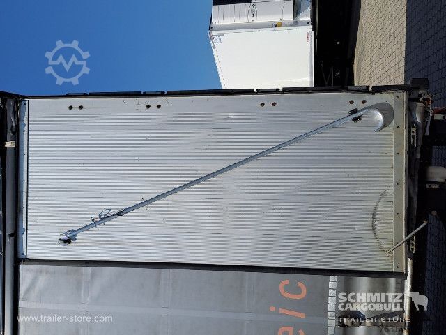 Otvorena poluprikolica sa ceradom Schmitz Cargobull Curtainsider Mega Getränke