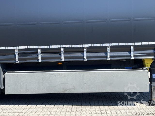 Otvorena poluprikolica sa ceradom Schmitz Cargobull Curtainsider Standard Getränke