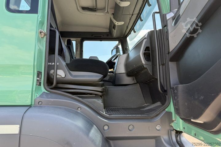 Speciális rendeltetésű teherautó MAN TGS 41.480 10x4 Kipper / Swiss-Vehicle
