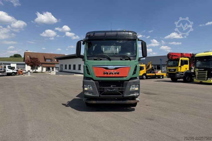 Speciális rendeltetésű teherautó MAN TGS 41.480 10x4 Kipper / Swiss-Vehicle