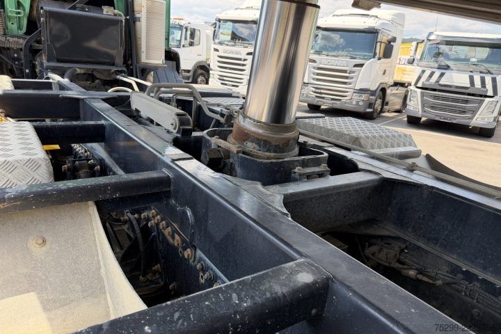Speciális rendeltetésű teherautó MAN TGS 41.480 10x4 Kipper / Swiss-Vehicle
