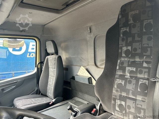 Skåpbil MERCEDES-BENZ ATEGO 818 816 BLUMENKOFFER LUFTFEDERUNG MANUEL