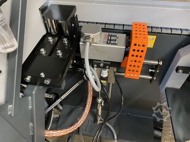 Kantfineermachine Hebrock F4   -   Kurzfristig verfügbar -