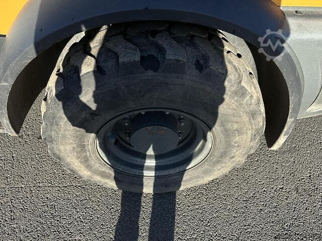 Loader Liebherr L506C