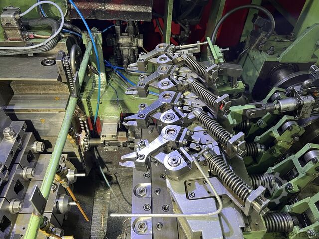 4 μήτρες - πρέσα 4 εγκεφαλικών επεισοδίων KIESERLING K54