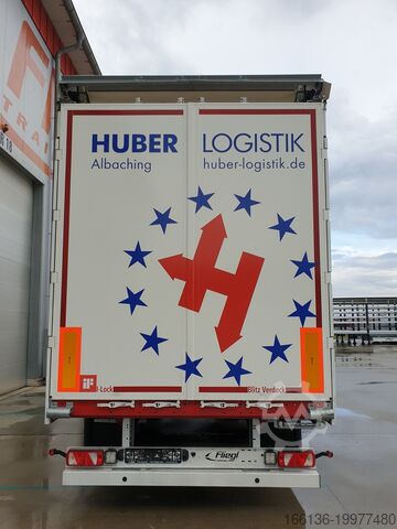 Pótkocsi platóval és ponyvával FLIEGL SDS 390 Gardine Standard