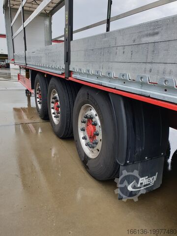 Pótkocsi platóval és ponyvával FLIEGL SDS 390 Gardine Standard