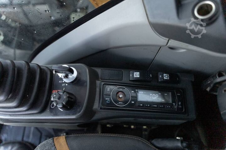 Rupsgraafmachine CASE CX 145 D SR