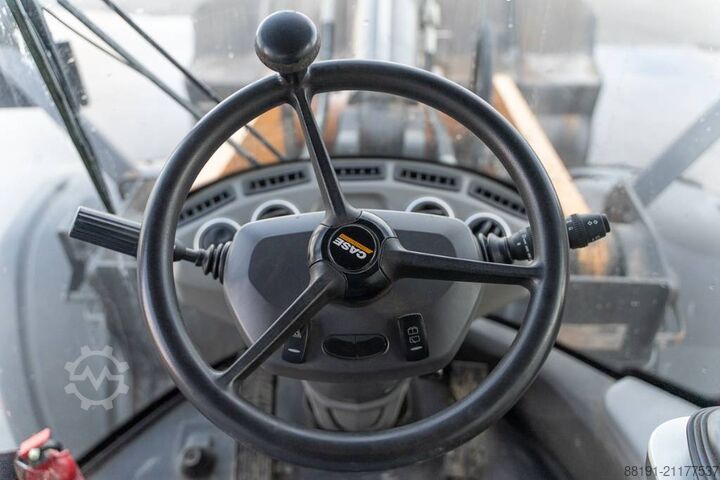 Lader CASE 1121 G Evolution