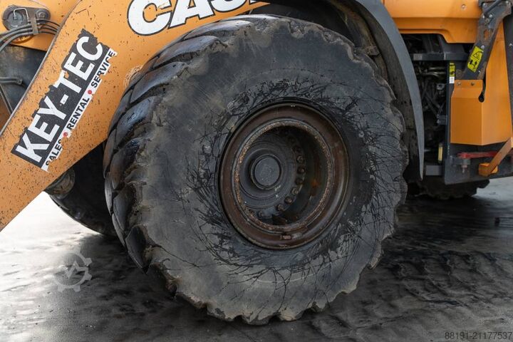 Lader CASE 1121 G Evolution