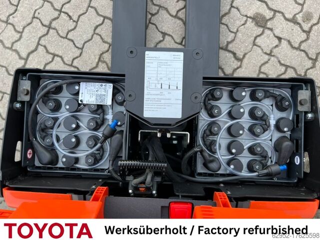 High Lift stacker Toyota SWE 080 L, Akku neu!