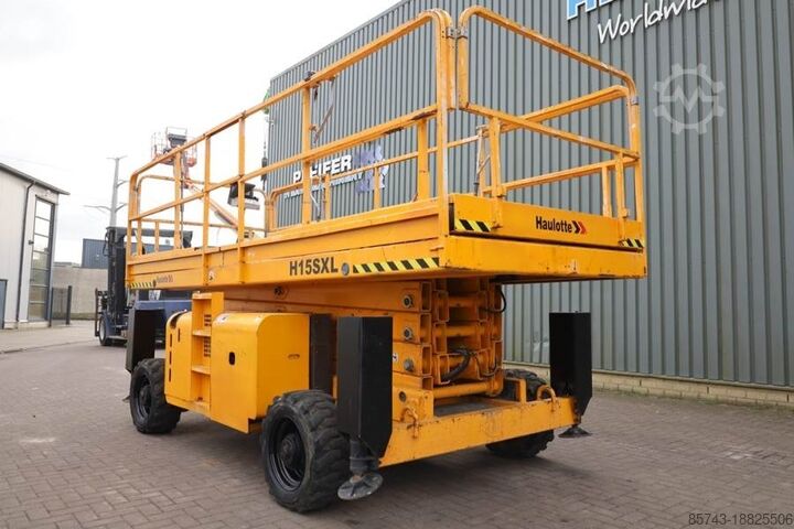Ollós emelő Haulotte H15SXL Diesel, 4x4 Drive, 15m Working Height, 500k