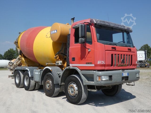 Camion malaxeur à béton Astra HD7/c 8445