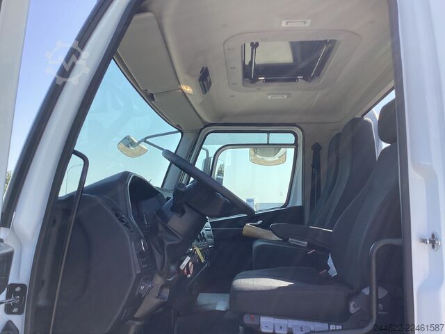Camion con carrozzeria personalizzata Ford Ford 4x2 Road 1833 Daycab