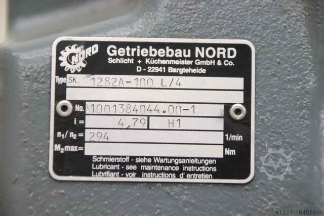 Motoreduktor 2,2 kW 294 obr. Nord SK 1282A100L/4 SK 100L/4