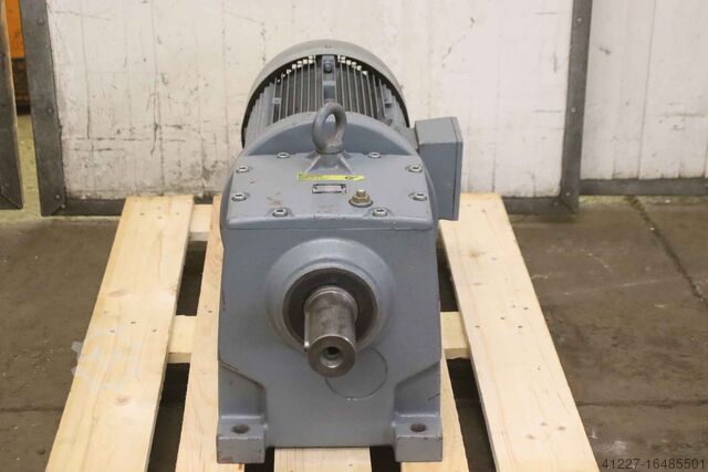 Motorreductor 22 kW 127 rpm Nord SK 62-180 L/4 SK 180 L / 4