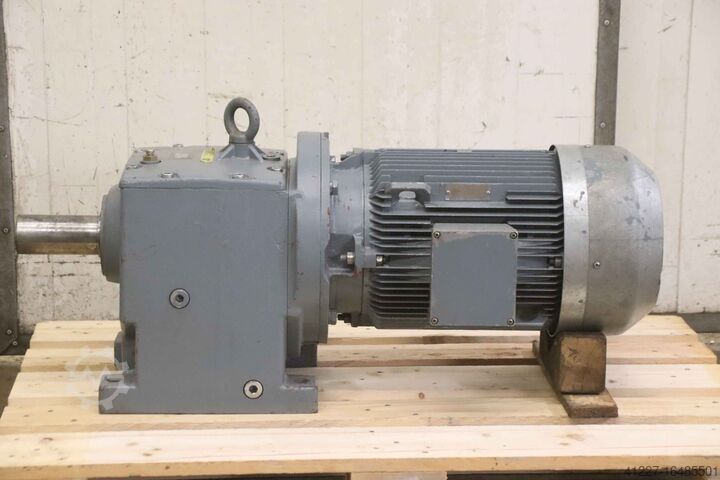 Motorreductor 22 kW 127 rpm Nord SK 62-180 L/4 SK 180 L / 4