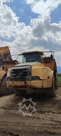 Autocarro con cassone Volvo A35D