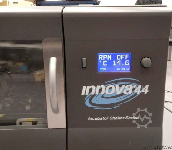 Refrigerated Incubator Shaker New Brunswick Innova 44R
