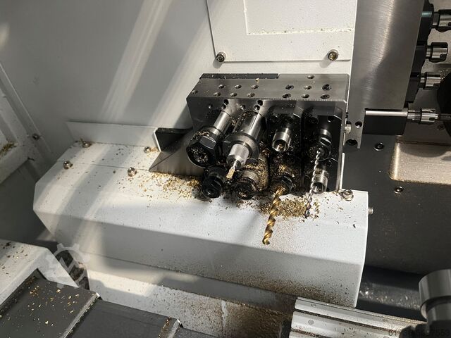 Torno automático HANWHA XD10-Y2