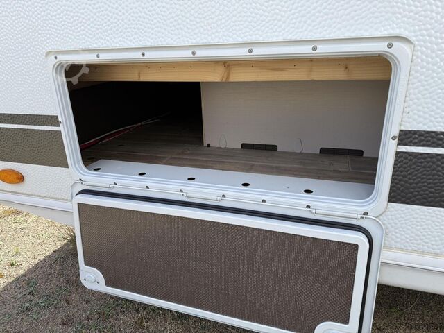 Caravan DETHLEFFS c-go 465 KR Etagen- & Hubbett m. 7-Zonen-Matratz