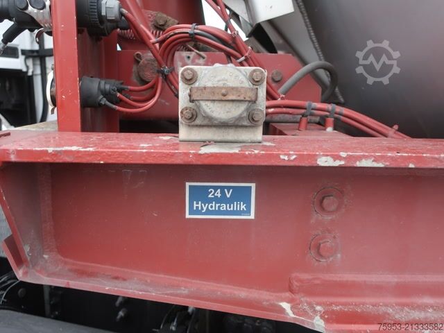 Silo semitrailer Feldbinder KIP 52.3 Kippsilo 52 m³ eigene Hydraulik