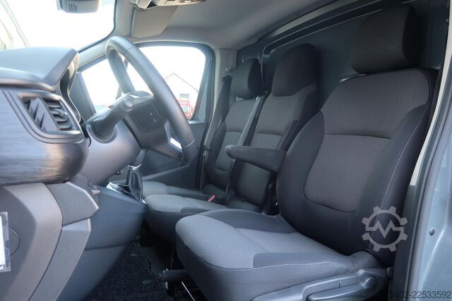 Break cu acoperiș înalt Renault Trafic 2.0 Blue dCi 150 L2H1 AUT/ NAVI/ CRUISE/...