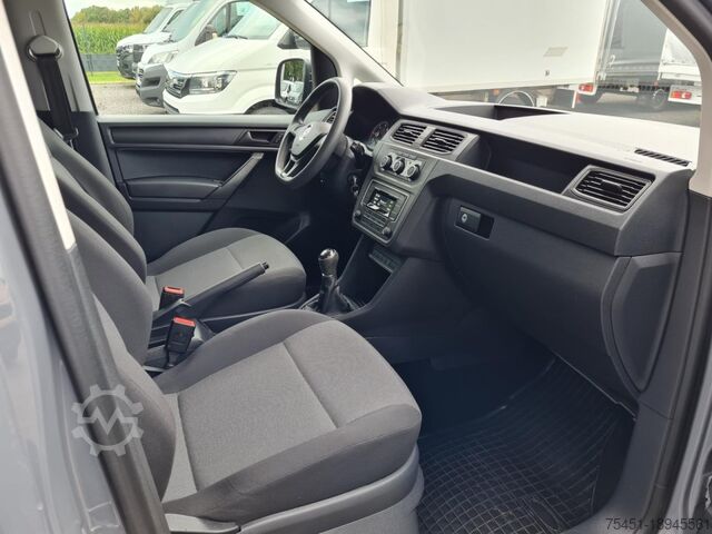 Minibus VW Caddy Kombi 4Motion TDi 5-Sitze KLIMA STHZ TEMPOMAT