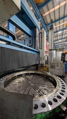 Verticale draaibank SCHIESS TVMF 320 CNC