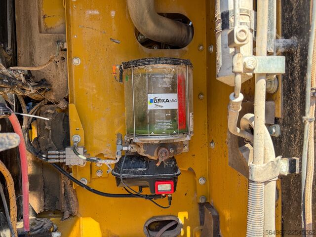 Bandgrävare Caterpillar 323FL Kettenbagger OQ70/75 vollhydr.