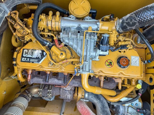 Bandgrävare Caterpillar 323FL Kettenbagger OQ70/75 vollhydr.