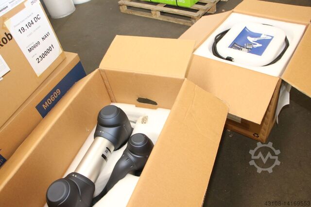 Robot industrial Coobot Doosan (1) M0609