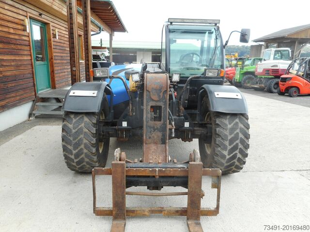 Teleszkópos rakodó New Holland LM5060